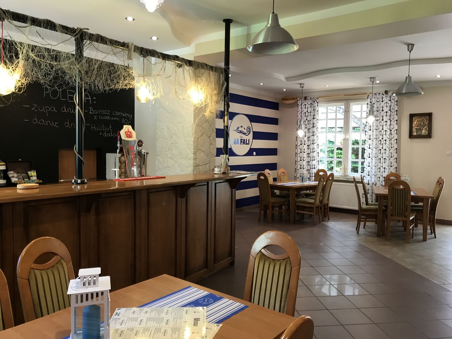 Bar Na Fali w Dębkach